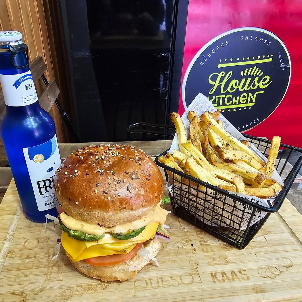 HK BURGER by Housekitchen 3
